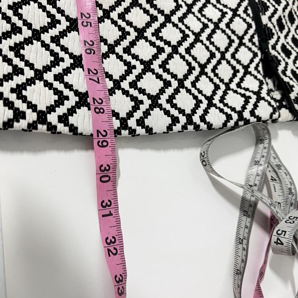 Lane Bryant Pencil Skirt Zipper Accent Geometric Print Size 20 BlackWhite Career - Picture 11 of 11
